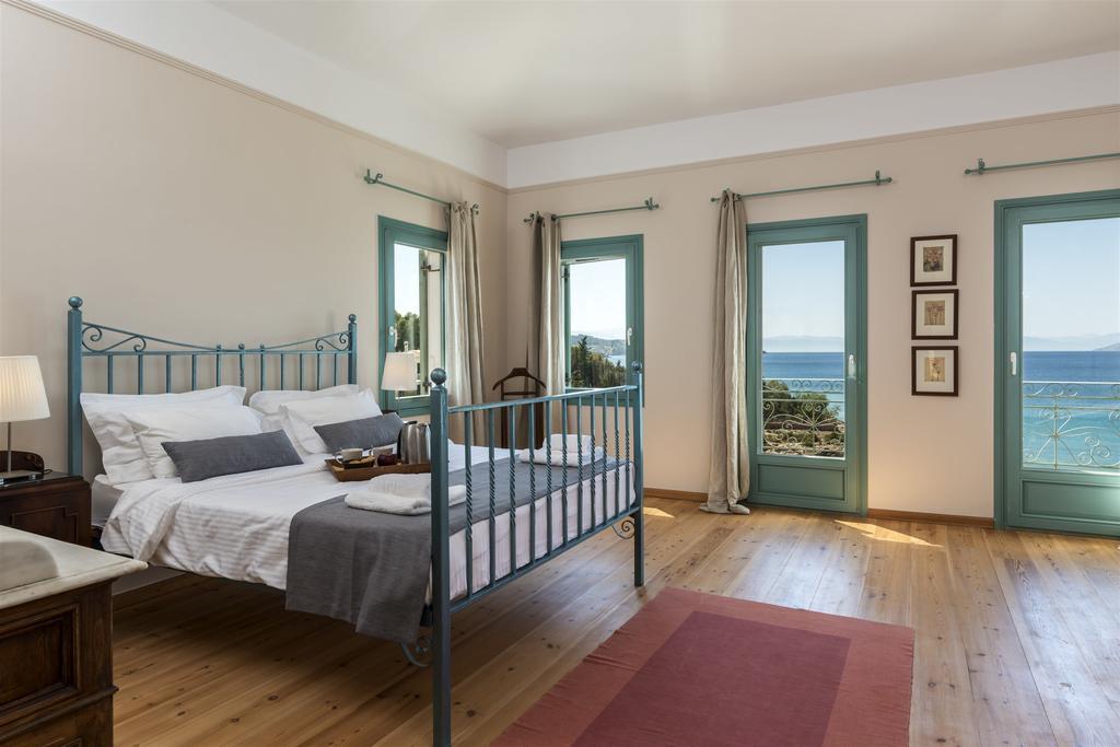 Electra Beachfront Villa Kranidi Exterior foto